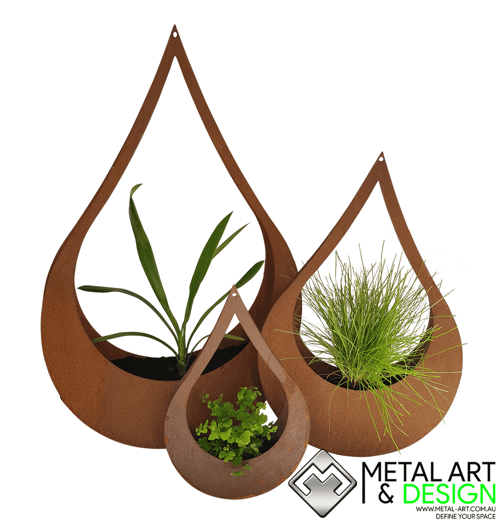 Teardrop hanging planter